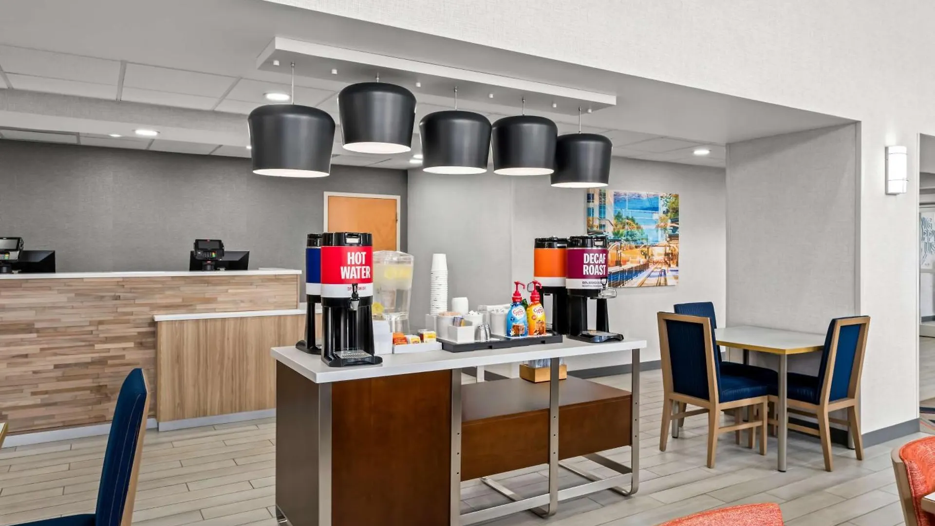 Hampton Inn & Suites Charlotte-Airport Charlotte