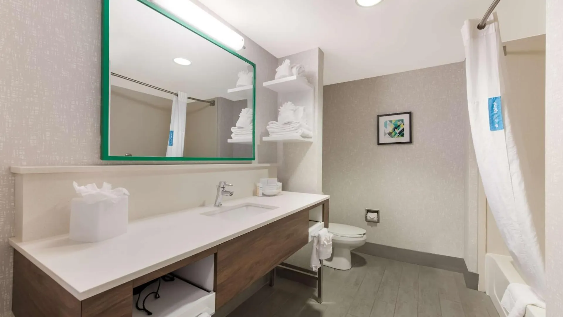 *** Hotell Hampton Inn & Suites Charlotte-Airport USA