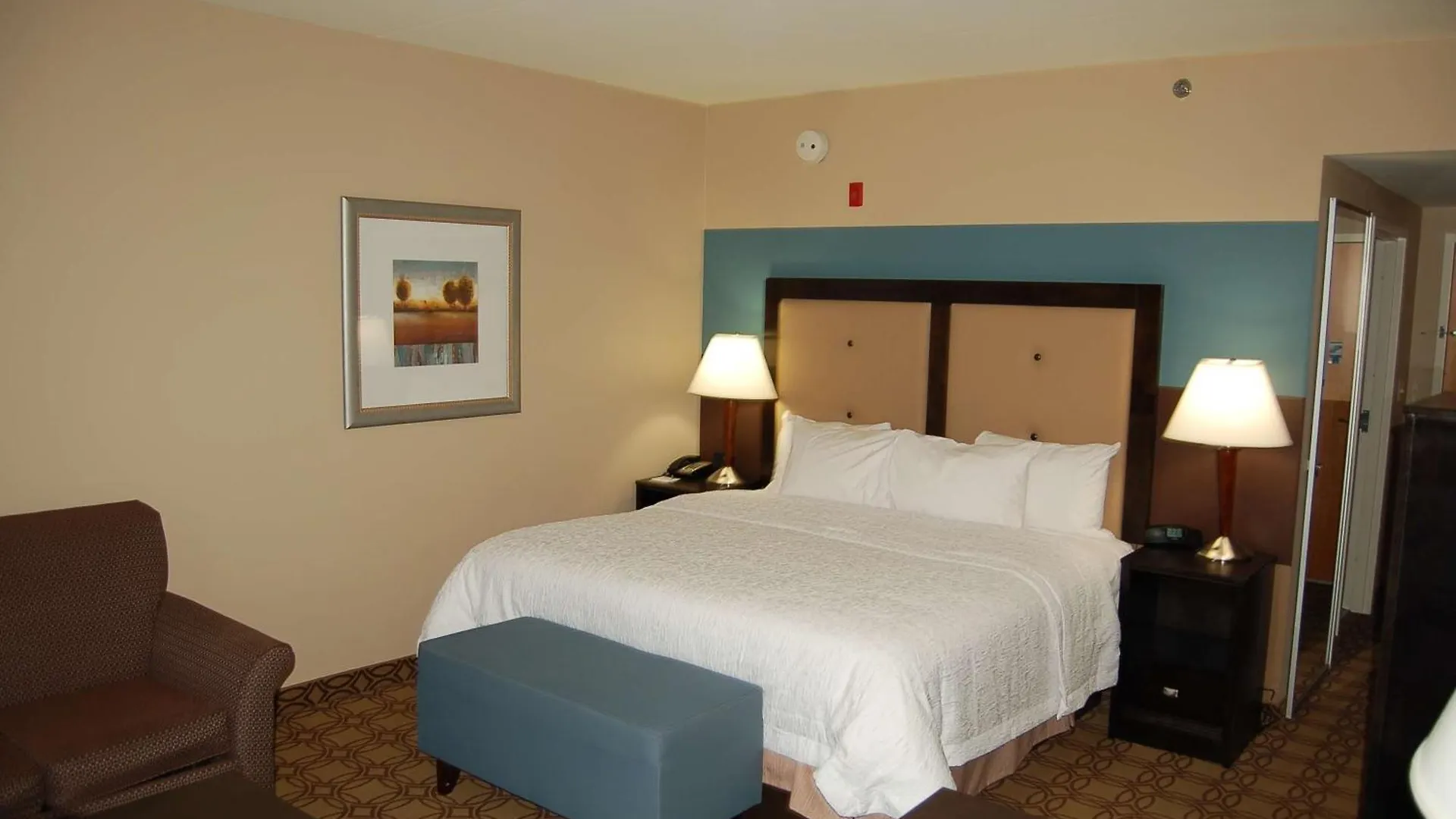 Hampton Inn & Suites Charlotte-Airport