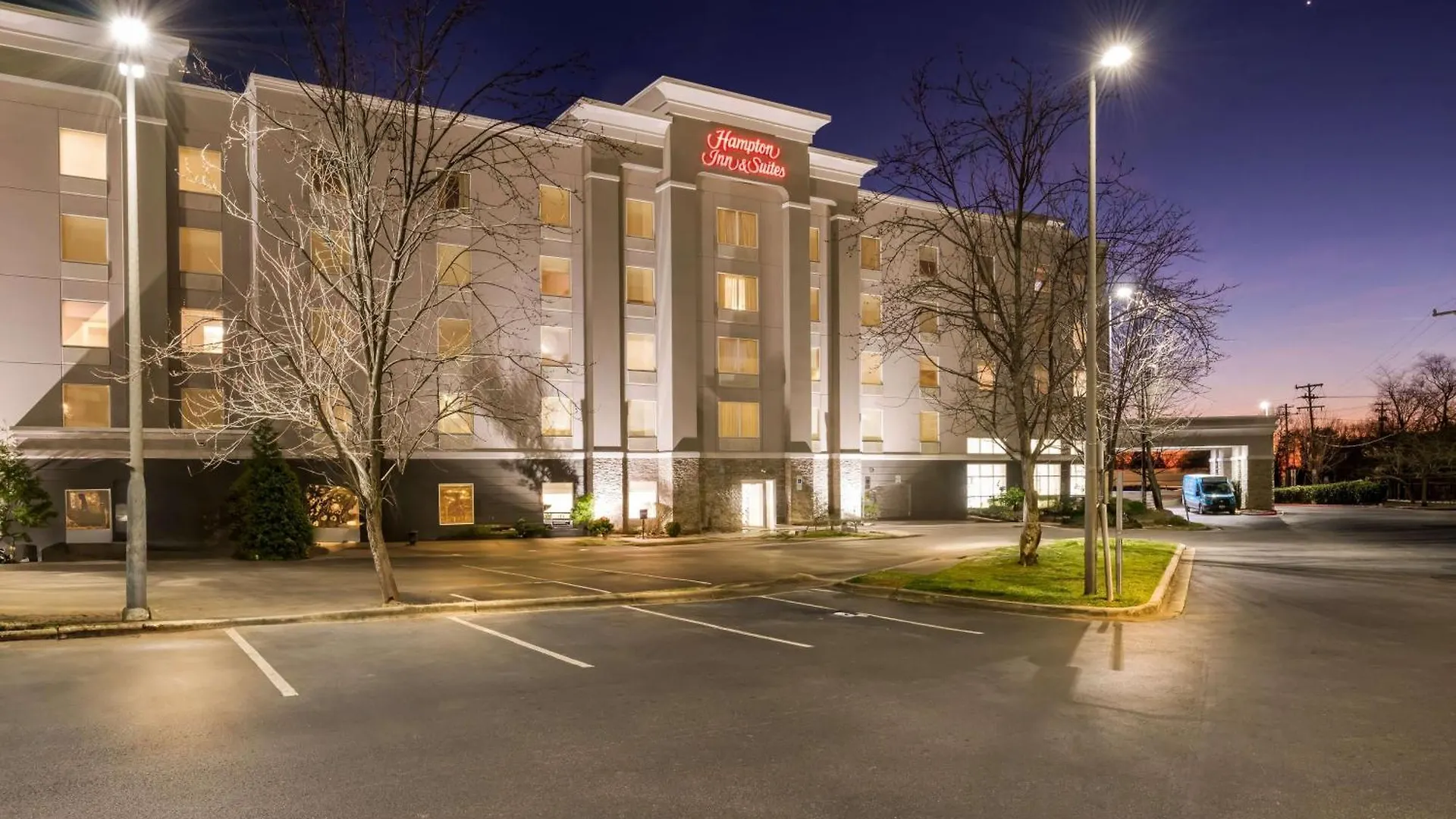 Hampton Inn & Suites Charlotte-Airport