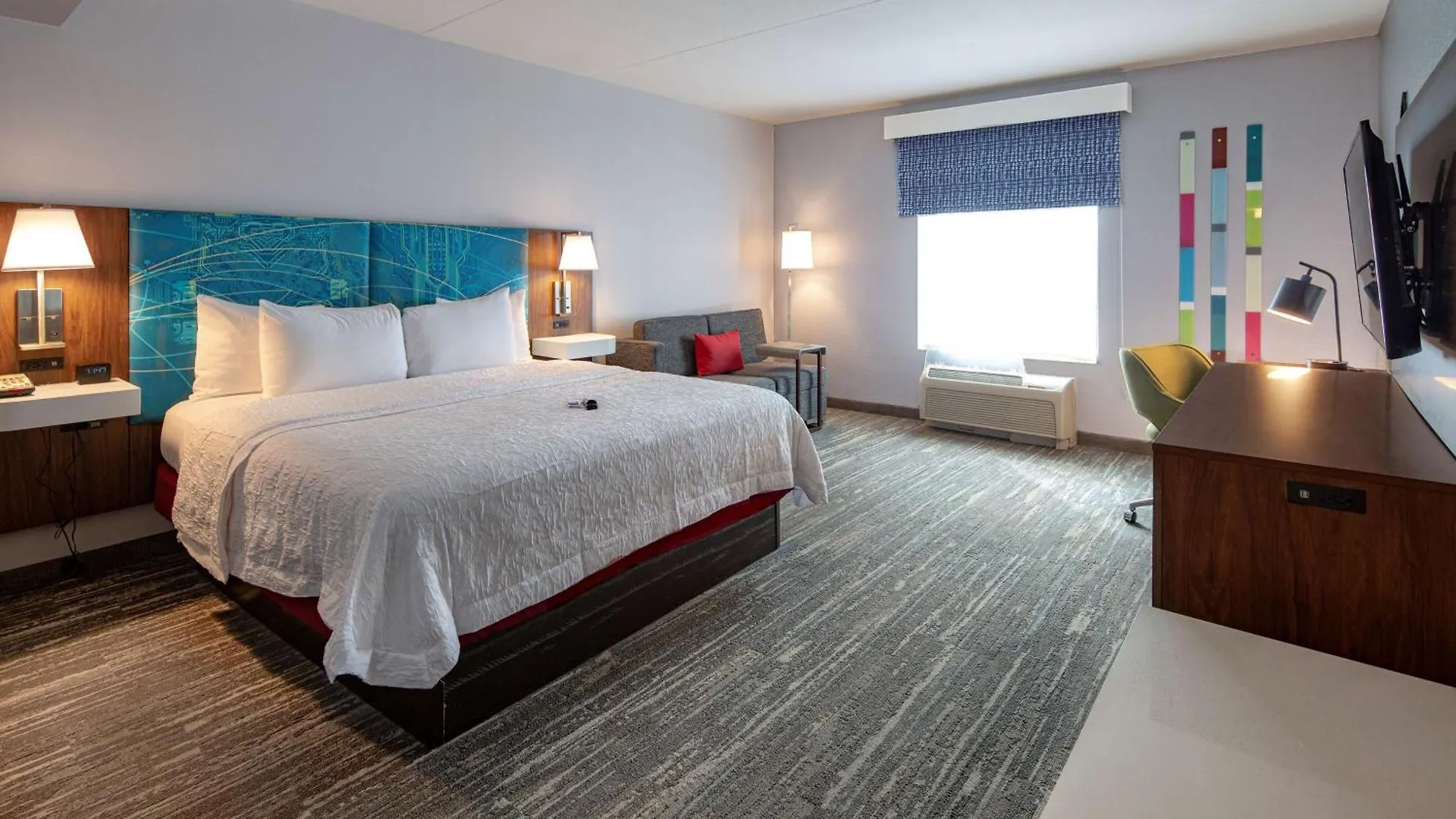 Hampton Inn & Suites Charlotte-Airport Hotel