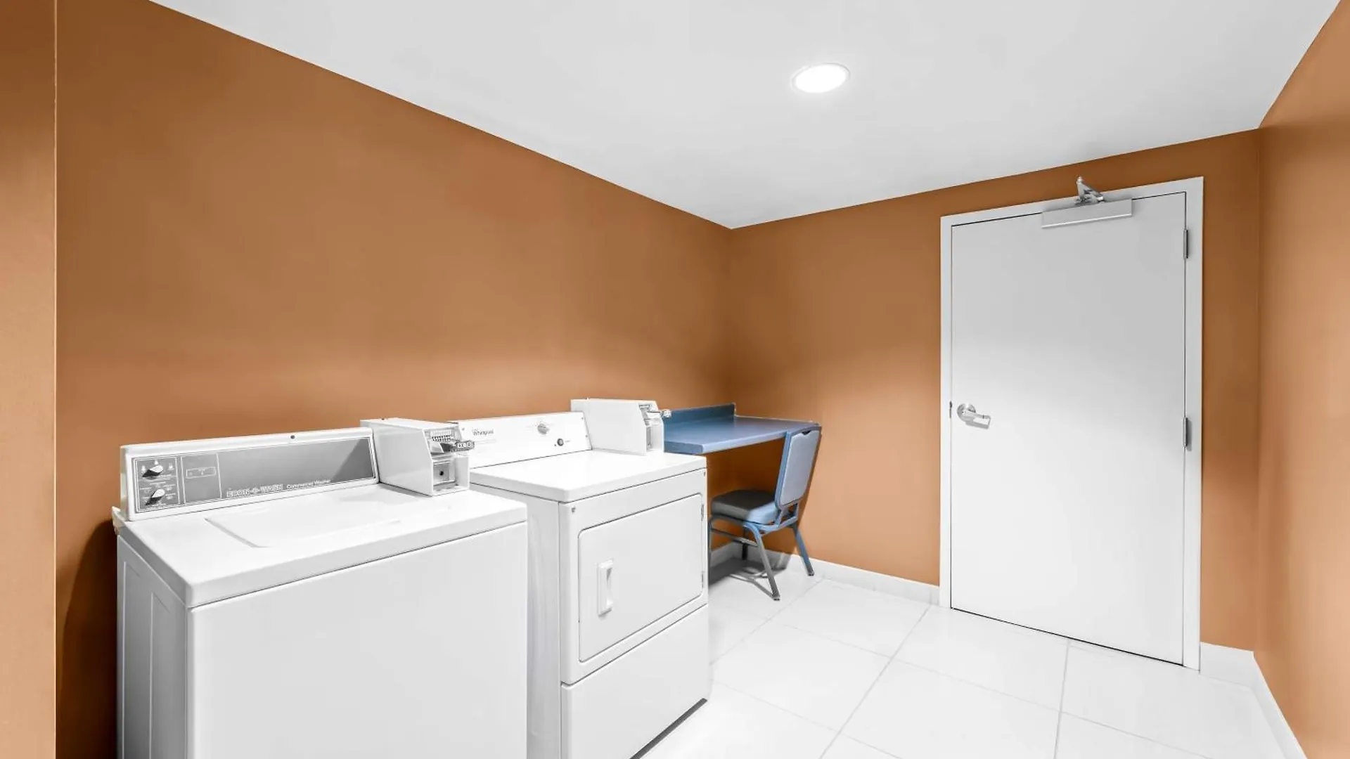 Hampton Inn & Suites Charlotte-Airport 3*, Charlotte